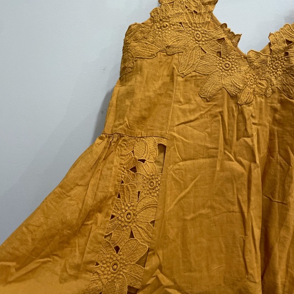 flared tank - Picture 3 of 5